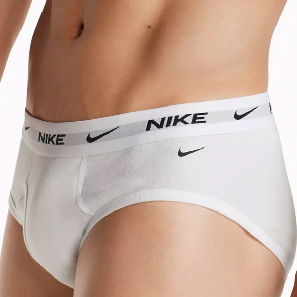 Nike Other - NWOT - Nike Everyday Cotton 3 pack briefs with fly in white - Large